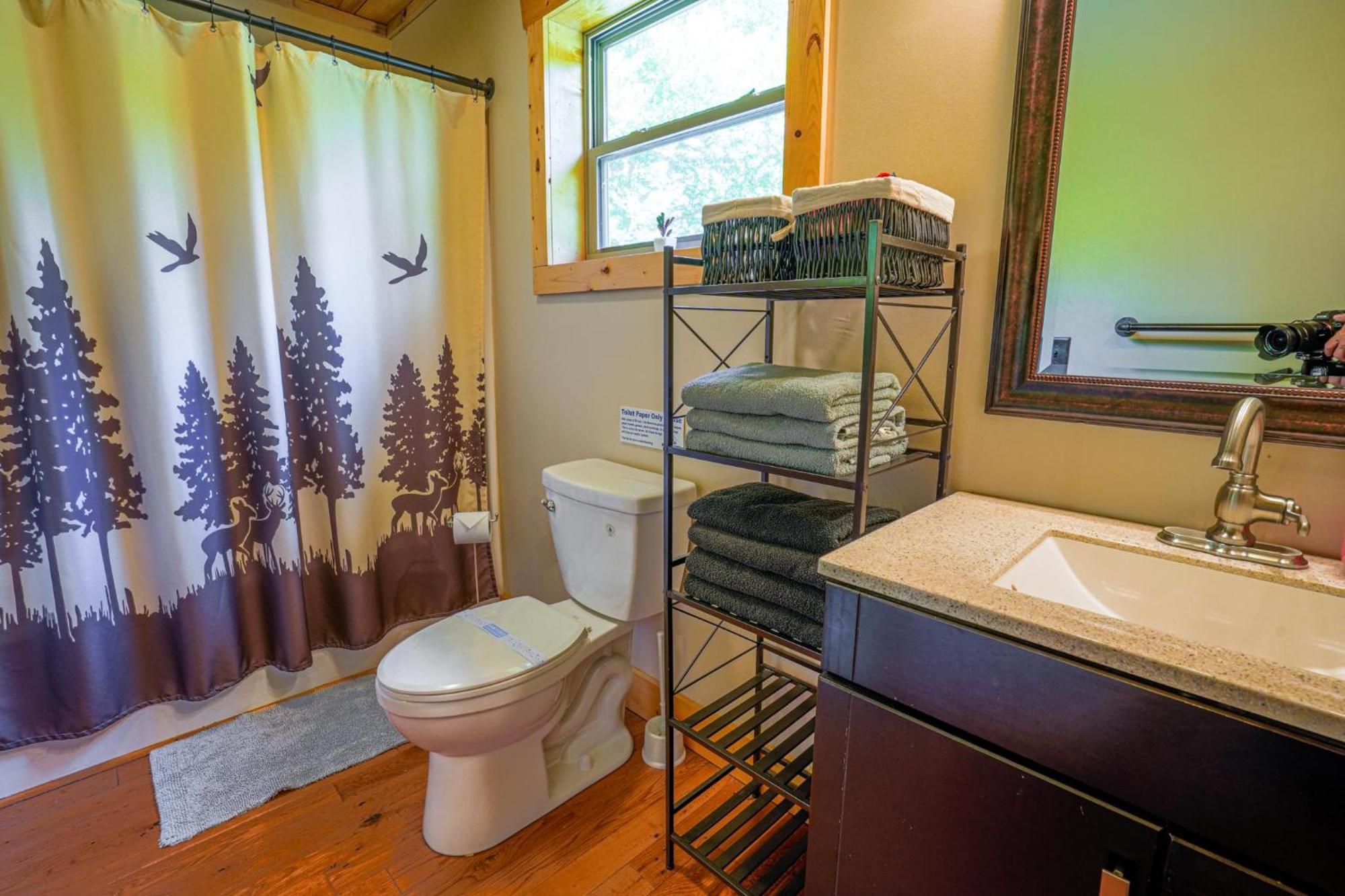 Вилла New Listing! Wine Country Retreat - 2 Bed, Hot Tub Далонега Экстерьер фото